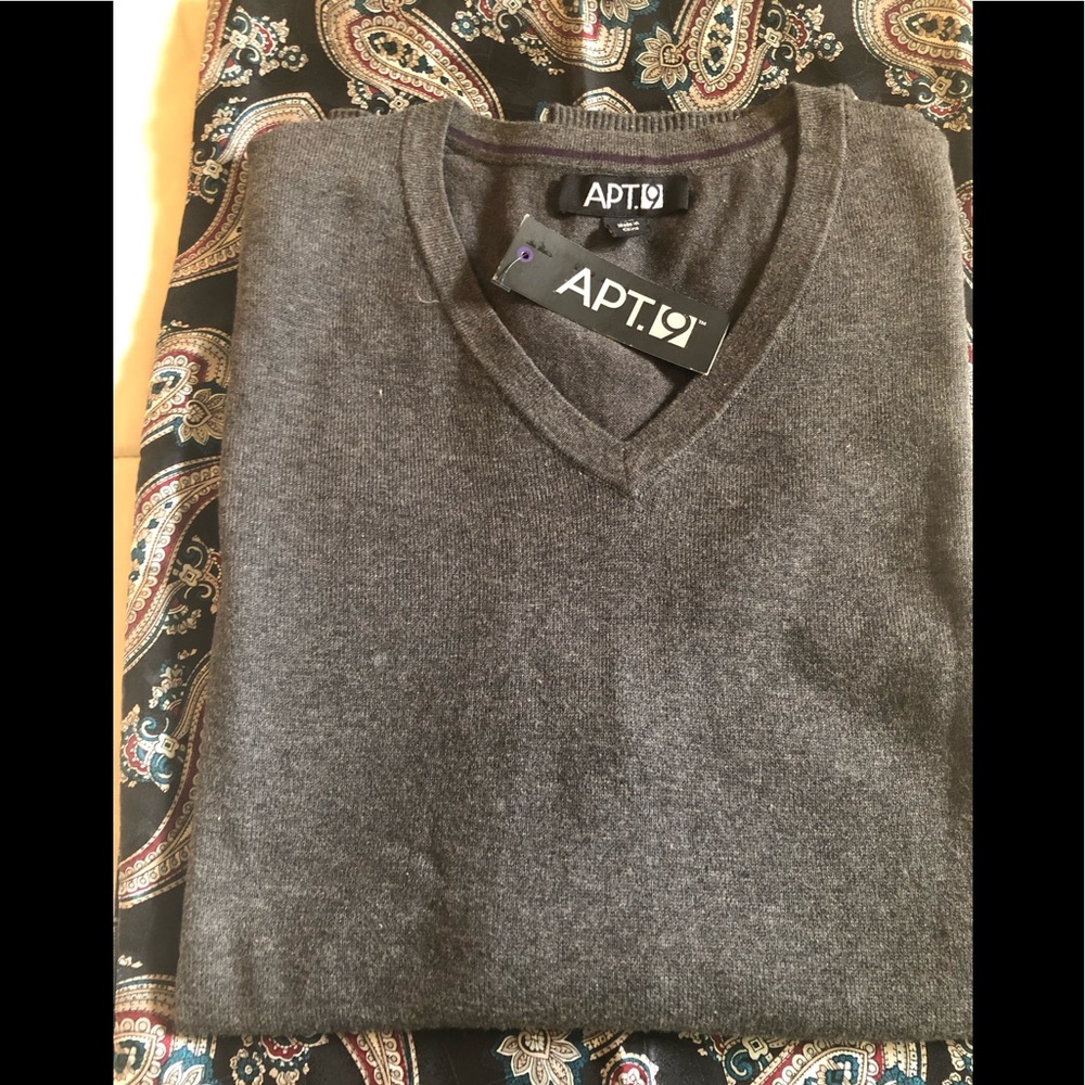 APT 9 Men’s grey V-Neck Vest